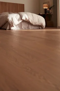 Impressive Plank, vaaleanruskea tammi
