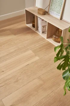 Puulattia - Tammi Herregårdsplank 260 mm. Harjattu luonnollinen mattalakk
