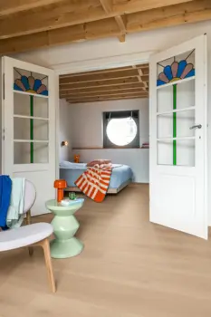 Vinyylilankku, Spirit Soul Glue, Stella