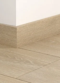 Laminaattilattian jalkalista - Chalked Nordic Oak, EI PALAUTUSOIKEUTTA!