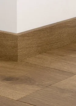 Jalkalista laminaattilattialle - Maroon Oak, EI PALAUTUSTA!