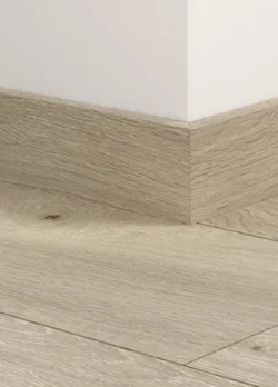 Jalkalista laminaattilattialle - Romantic Grey Oak, EI PALAUTUSTA!