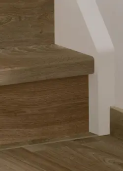 Pergo laminaattinen porrasreunaprofiili, Browned Oak, EI PALAUTUSOIKEUTTA!