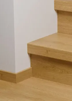 Pergo laminaattiaskelmaprofiili, Hazelwood Oak, EI PALUUOIKEUTTA!