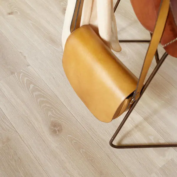 BerryAlloc Original Comfort - Elegant Natural Oak - Loppuunmyyty viikolle 17.
