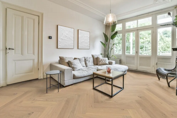 Estate Collection, Oak Avignon, Kalanruoto