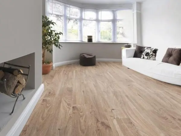 ROOMS Mammut, Rustiikkinen tammi, Lankku