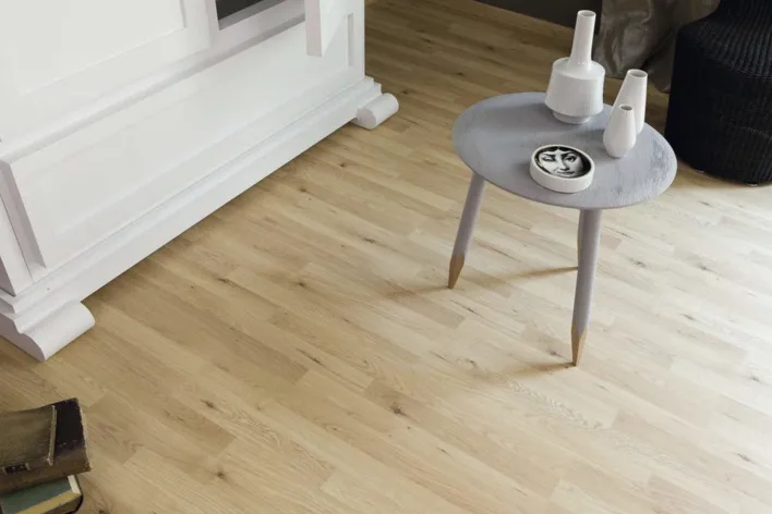 Vaalea tammi 3-lautainen