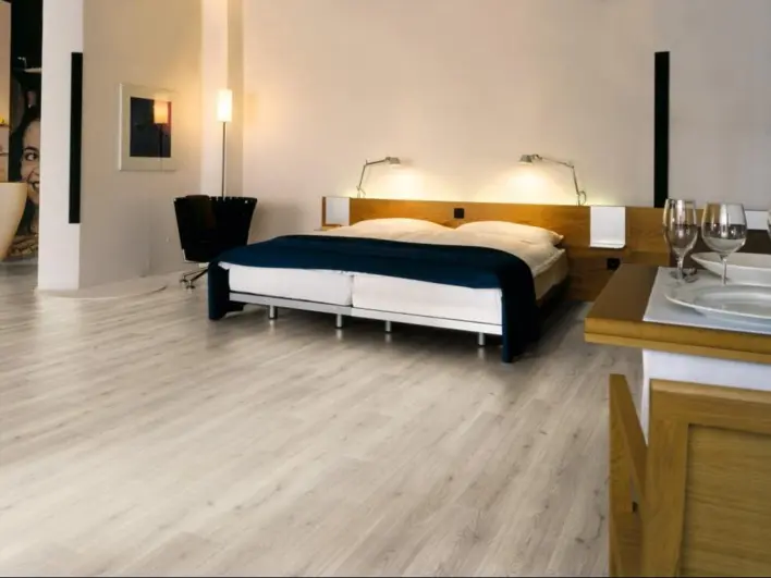 Advanced, valkoinen tammi Trend, lankku - KAMPANJA