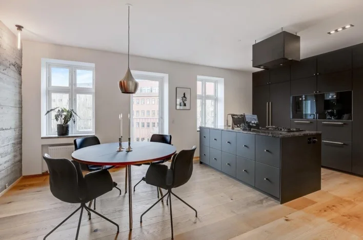 FloorMaster Herregårdsplank - Tammi luonnollinen mattalakka 260 mm.