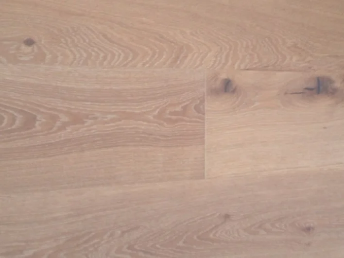 FloorMaster Herregårdsplank - Tammi valkoinen mattalakattu 260 mm.