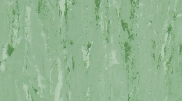 1037 Medium green