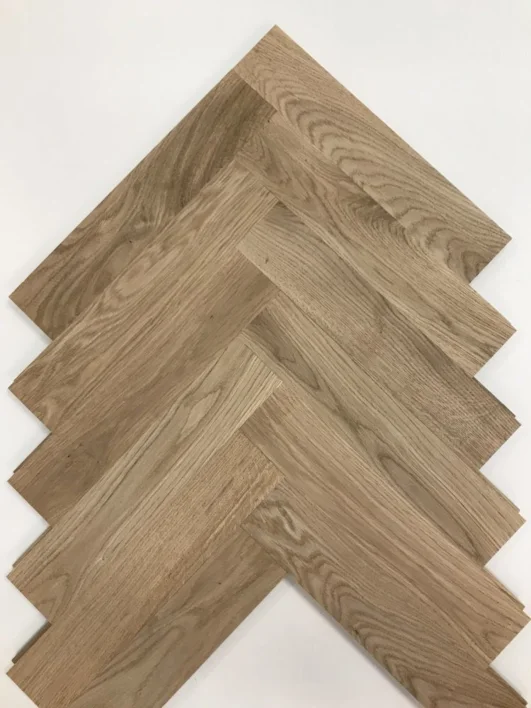 22x70x350 mm. Tammi parkettilauta luonnonvärinen