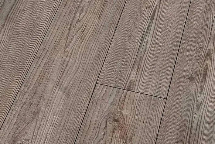 Prignitz Pine Korkeakiilto