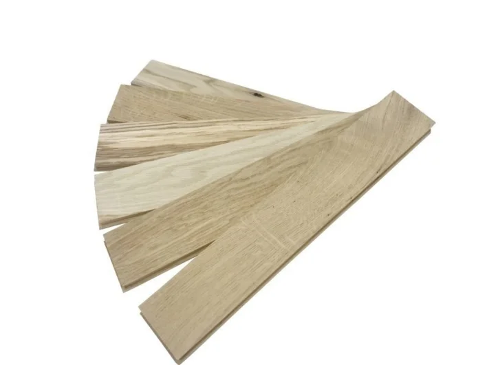 Siksakparketti Tammi Robust 16x68x408 mm. - LOPPUUNMYYNTI