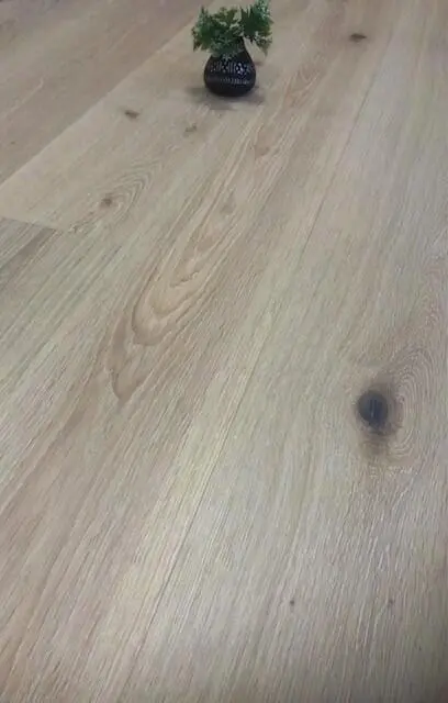 FloorMaster Herregårdsplank - Tammi, valkoinen, mattalakattu 220 mm.