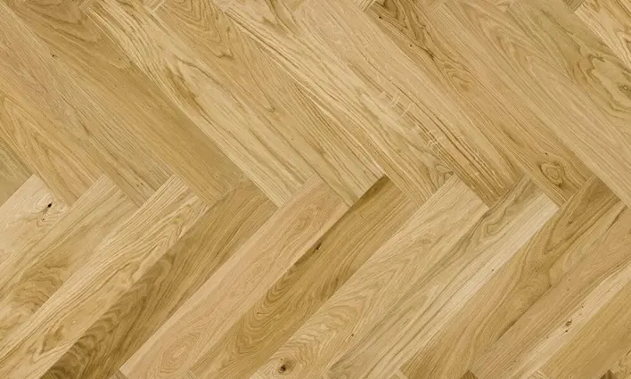 Puulattia - Tammi Kalanruoto Caramel, harjattu luonnonmattalakkalla