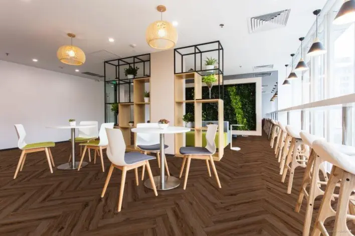 SPC-vinyylilattia - Kalasruoto, Portland Oak  P1005