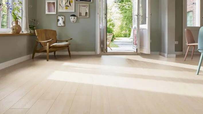 Laminaattilattia, 3-lautainen vaahtera