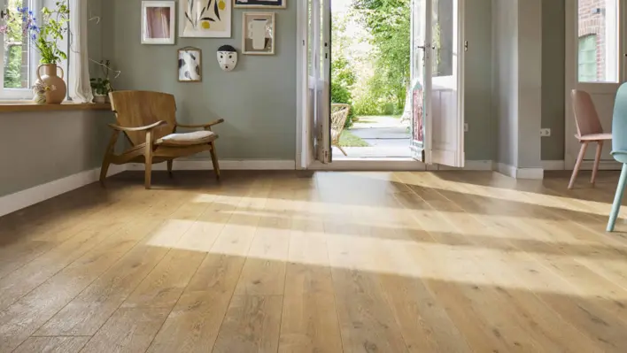 Laminaattilattia, lankkulattia Tammi Lombardia luonnollinen