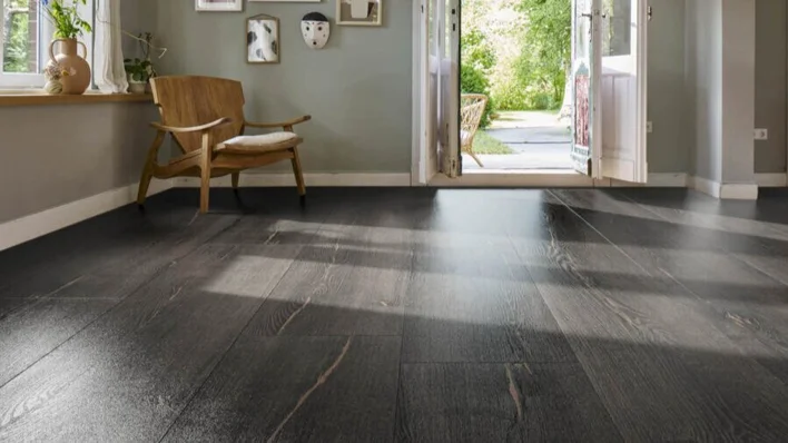 Haro laminaattilattia, Grand Via Aqua - Tammi Metallic musta