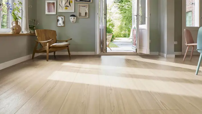 Haro laminaattilattia - Lankkulattia, Pinje Florens