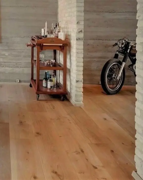 FloorMaster MEGA Herregårdsplank - Tammi luonnon mattalakattu 300 mm.