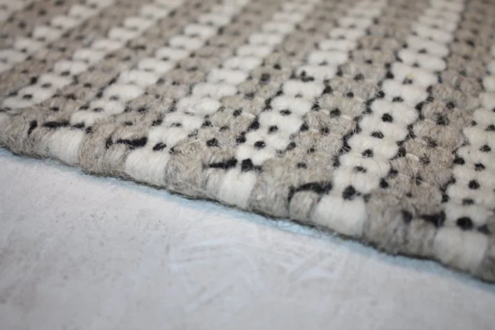 Asti - Kelimmatto REST 140x200 cm.