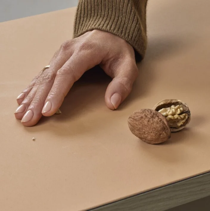Pöytalinoleumi - Forbo Furniture Desktop Leather