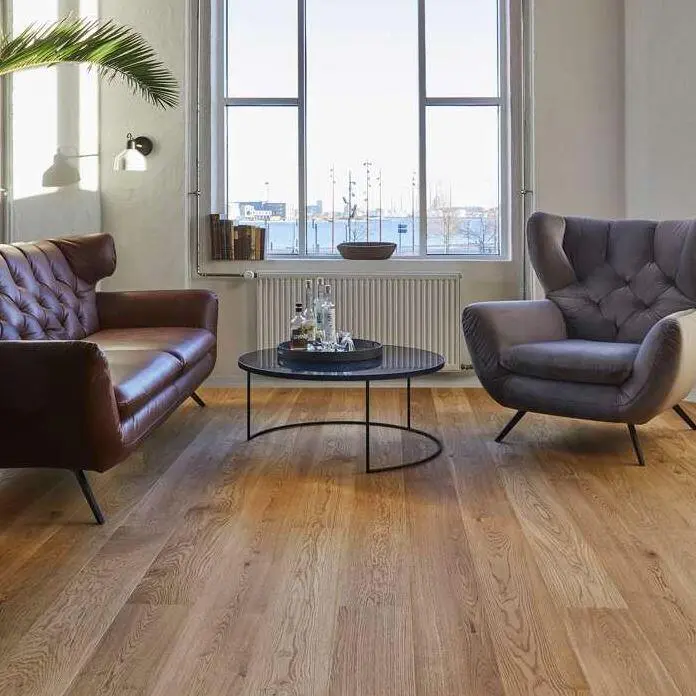 Timberman Slotsplank - Tammi Accent harjattu, Ultramat-lakka luonnollinen