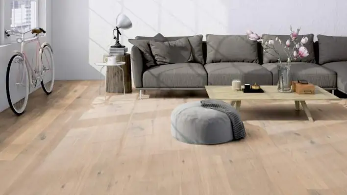 Puulattia Friends, Oak Charles lankku