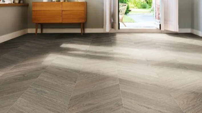 Haro laminaattilattia, Chevron - Harmaa tammi