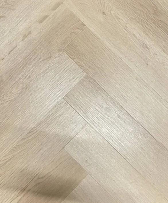 LVT Elite kalanruoto korkkipohjalla, vaalea tammi 700
