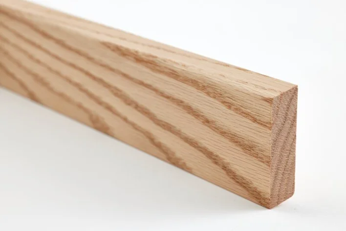 Moland käännettävät jalkalistat, Tammi 15x55 mm.