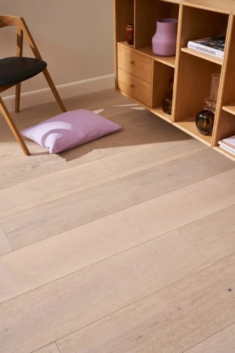 Puulattia - Tammi Herregårdsplank 260 mm. Invisible mattalakk