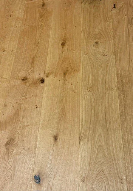 FloorMaster Herregårdsplank - Tammi Rustik oksa matta lakka 260 mm.
