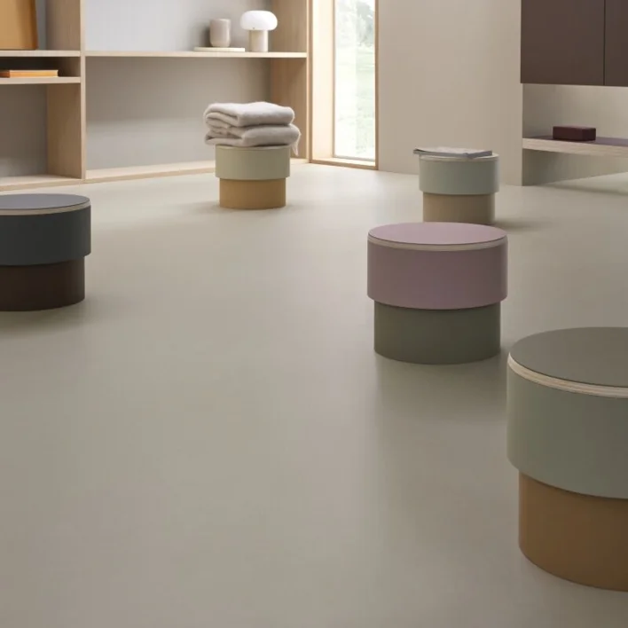 Pöytälinoleumi - Forbo Furniture Desktop Macadamia