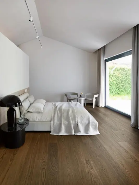 Kährs Life Authentic, Tammi Sahrami