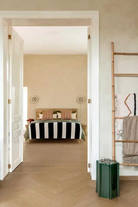 Vinyylilankku, Spirit Soul Glue, Aria