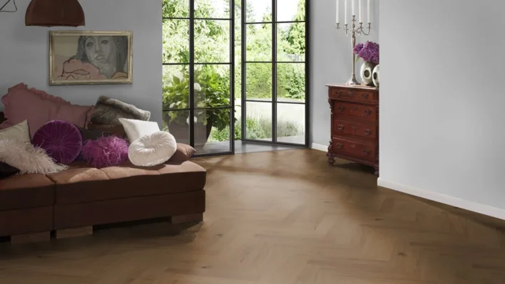 Hywood Sildeben, Oak Yasuni