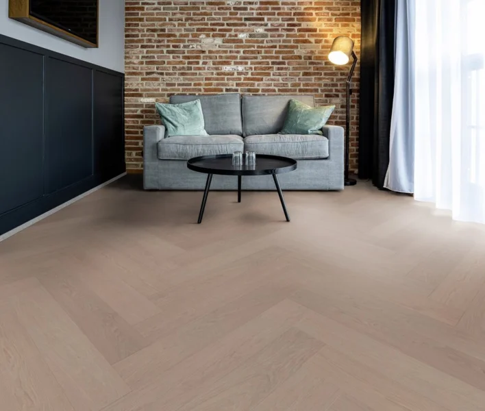 Hywood Sildeben, Oak Marais