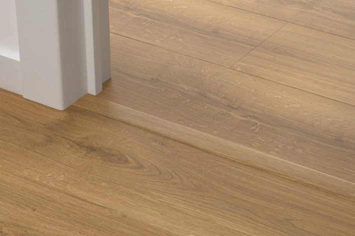 5-i-1 lista laminaattilattialle - Natural Oak, EI PALAUTUSOIKEUTTA!
