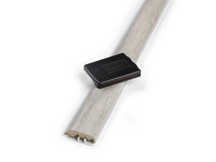 5-in-1 lista laminaattilattialle - Rocky Mountain Oak, EI PALAUTUSOIKEUTTA!