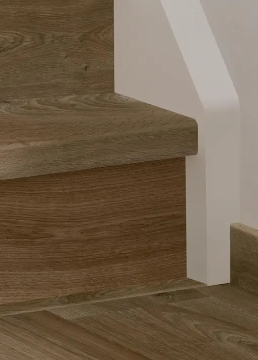 Pergo laminaattinen porrasreunaprofiili, Browned Oak, EI PALAUTUSOIKEUTTA!