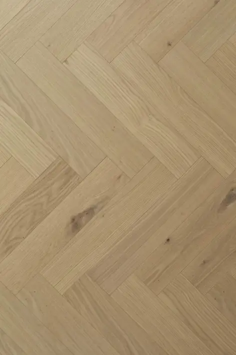 Moland Super Eg Herringbone - Brisbane Natural Oak