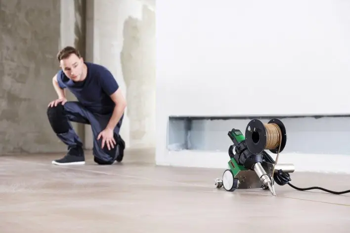 Leister Minifloor drive, hitsausautomaatti 230V - Hitsain ei sisälly toimitukseen