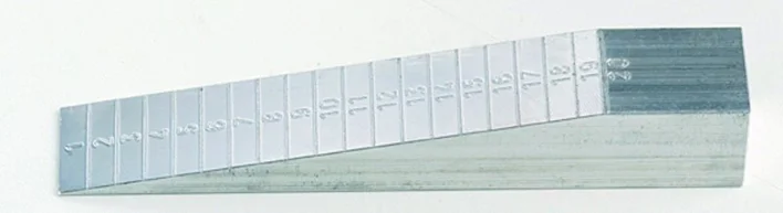 Mitta-asteikko 1–20 mm.