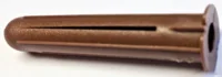 Plugit, ruskeat, 8 mm - 200 kpl