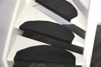 Twist Trappaskäddare, Musta